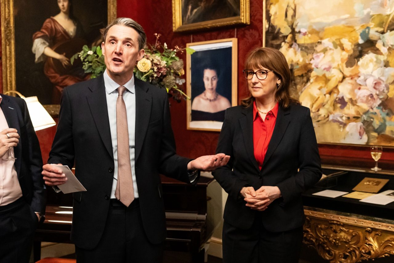 This image shows NatWest Group CEO Paul Thwaite with the Chancellor Rachel Reeves. 